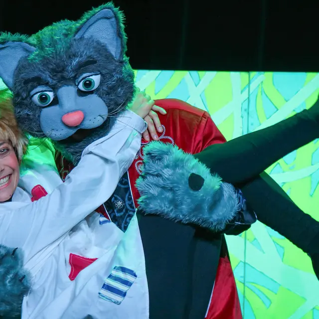 02-17-chat-botte-leoff-chartres-16-9-