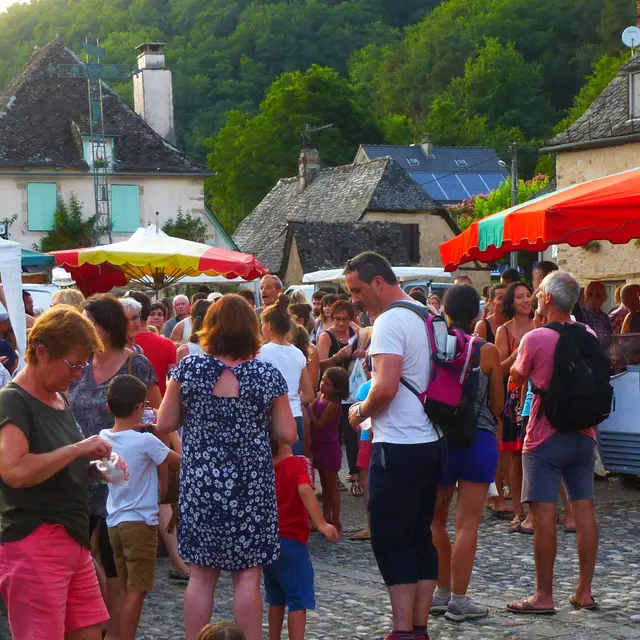 ©marché MonceauxDordogne