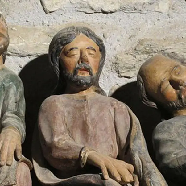 Chanteurs bas relief-Figeac animation