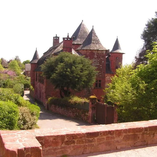 Collonges-la-Rouge Castel deVassinhac