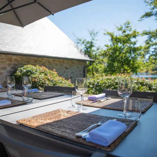 HDEF-les jardins de sothys-restaurant-auriac-terrasse 1-®pauseyourlife