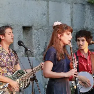 Mama Shakers