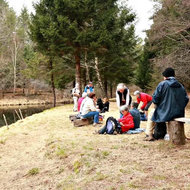 Pique-nique au bord du lac©M.Légeron