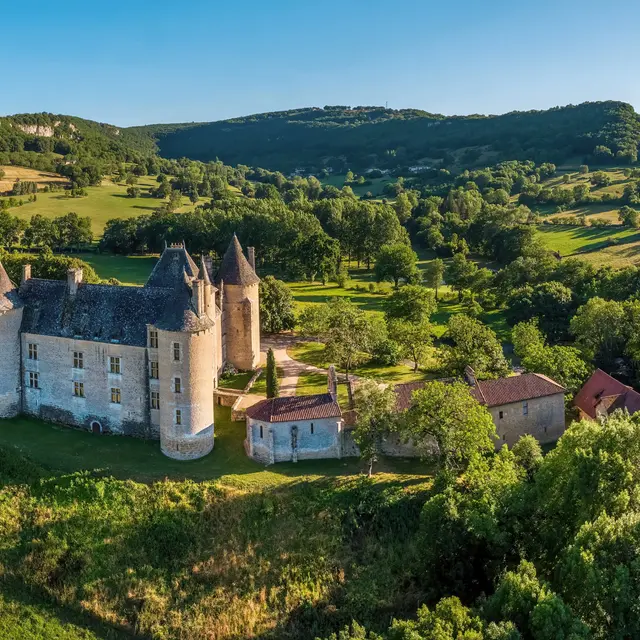 Vue aérienne du Château de Montal