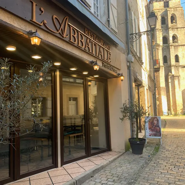 l'abbatiale rue de la république