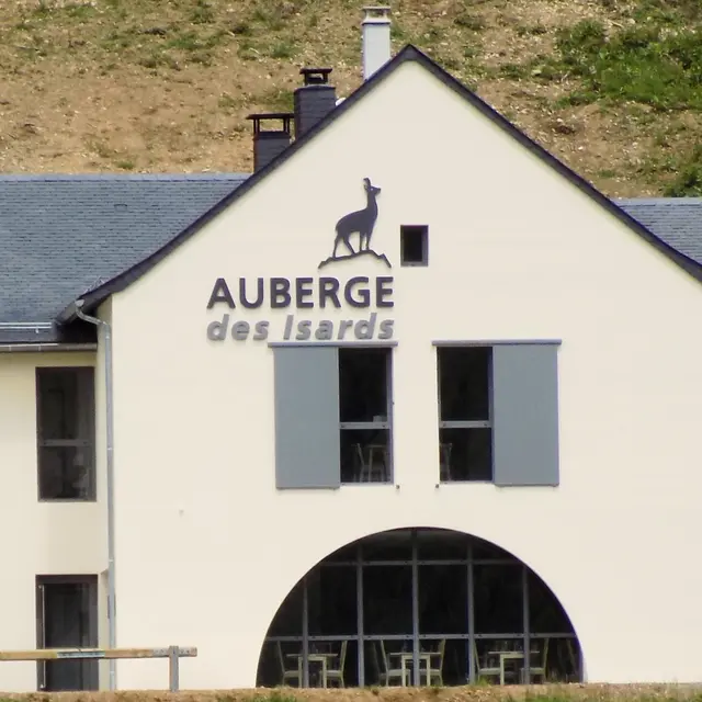 Auberge-des-Isards-Facade-AYDIUS