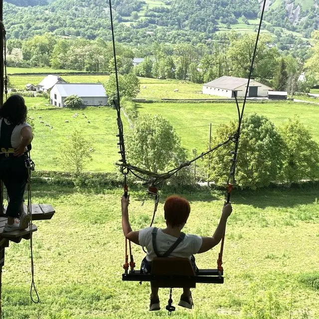 ACCOUS AVENTURE - Balancoire (©OTHB)