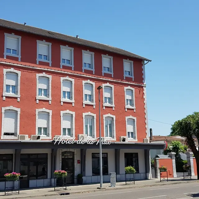Hôtel de la Paix - Façade (©MIRAMON PIERRE)