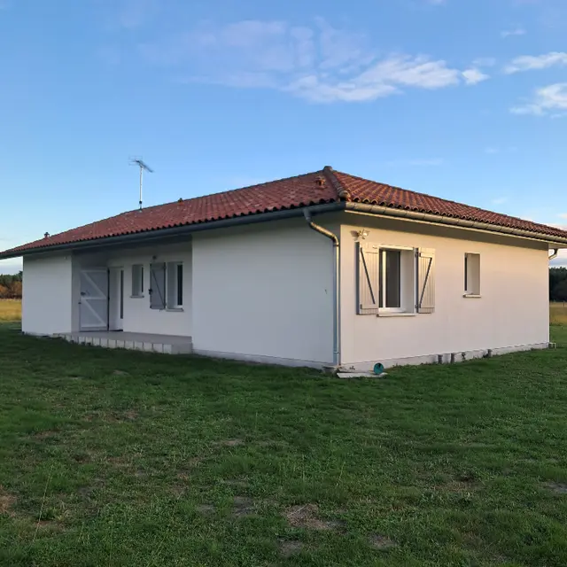 LIT_Fourgs_Maison_ext1