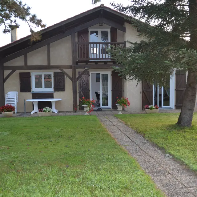 STJU_DESTOUROUNE Yves_Ext (1)