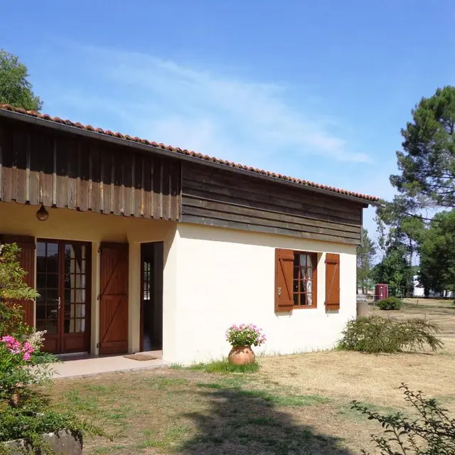 STJU-les-chenes-ext1