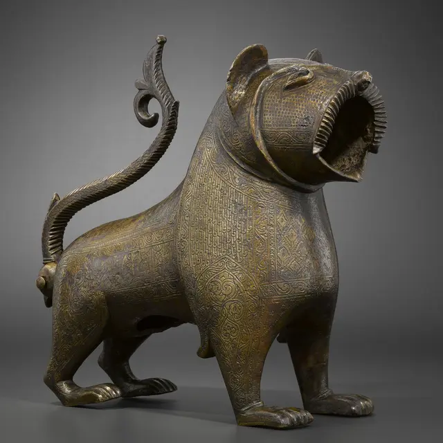a-lion-monzon