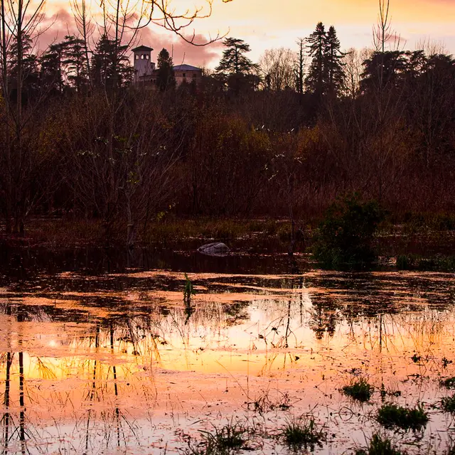 Lac de la Pounte au coucher du soleil