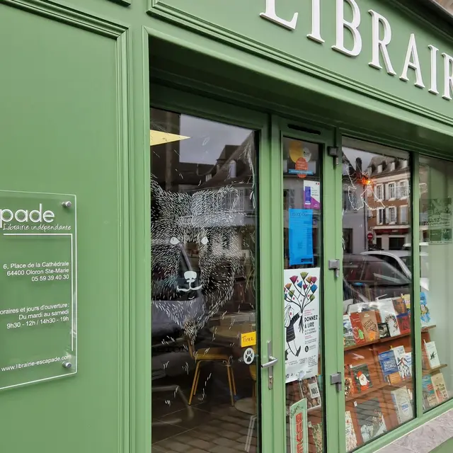 L'Escapade à Oloron Sainte-Marie, librairie généraliste de quartier