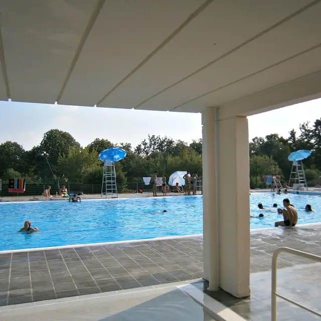 Piscine - Base de loisirs Salies-de-Béarn