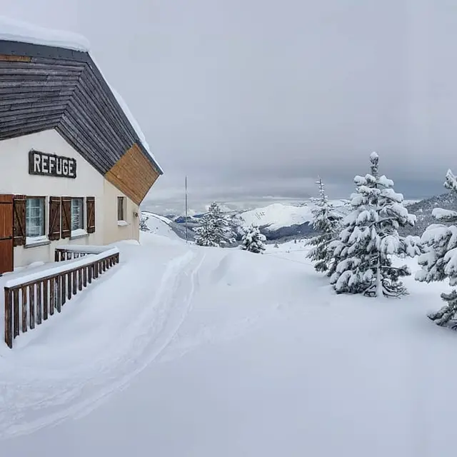 Refuge Jeandel en hiver