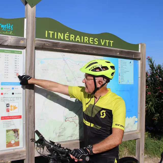 1.pnneaux 2 personne casque