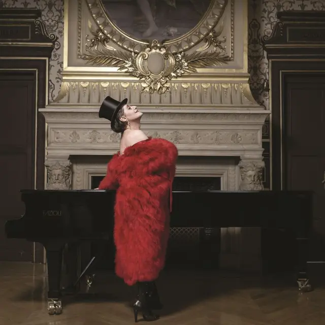 cabaret-miss_knife_forever