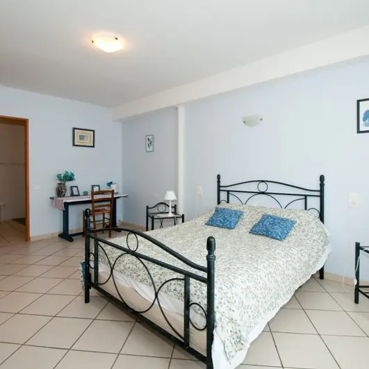 chambres-hotes-la-janenquelle-sarry-1