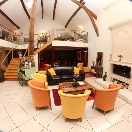 hotel-auberge-des-moissons-matougues-hall