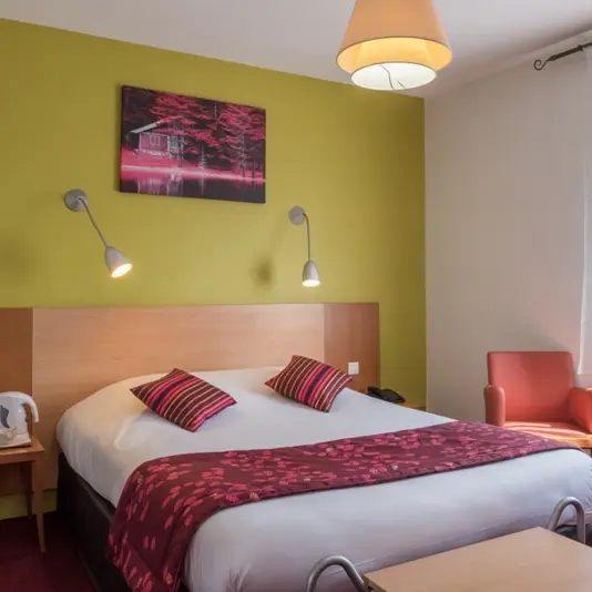 hotel-bristol-fagnieres-chalons-chambre-1