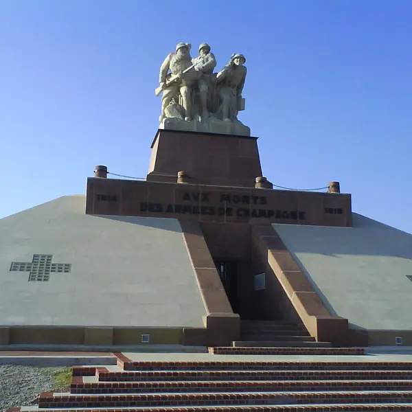 Monument de Navarin - Souain Perthes les Hurlus