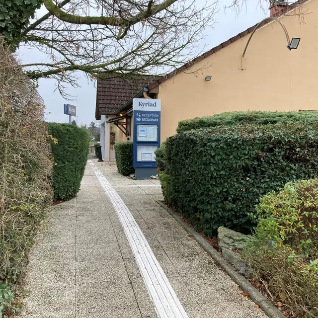 restaurant-kyriad-chalons-en-champagne