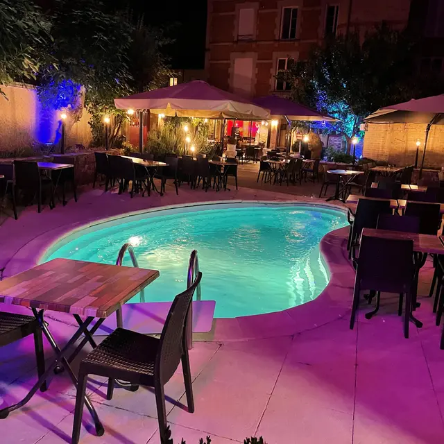 restaurant-le-vulcano-piscine