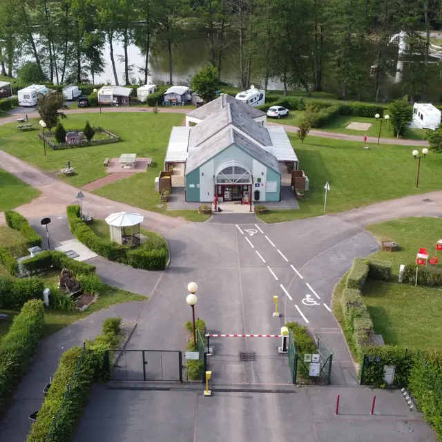 Camping municipal le Lac de Condé_entrée