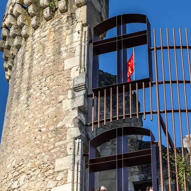 CDT 24 - Château Barrière - Villamblard - Tour