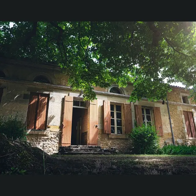 1 - photo couverture - bâtiment accueil