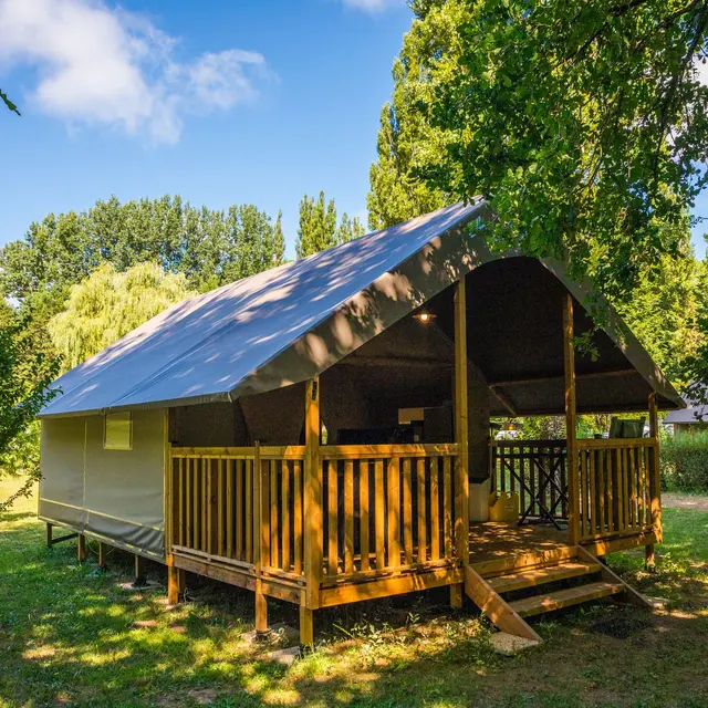 1- Lodge