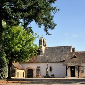 15TempleLaGuyon-village-01