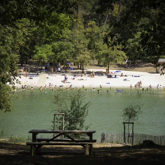 2025 CAMPING LAC DE NEUFONT 38