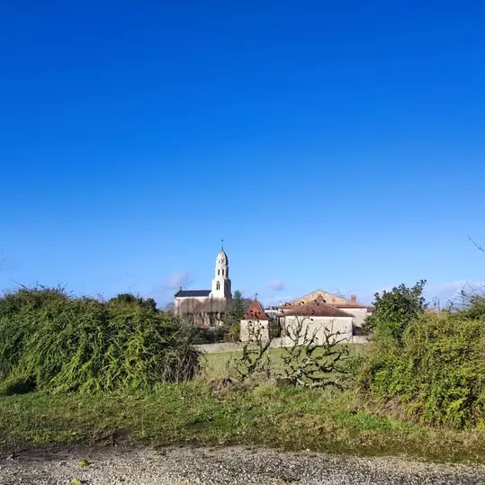 Périgord Inattendu - Village Fleuri Bertric-Burée