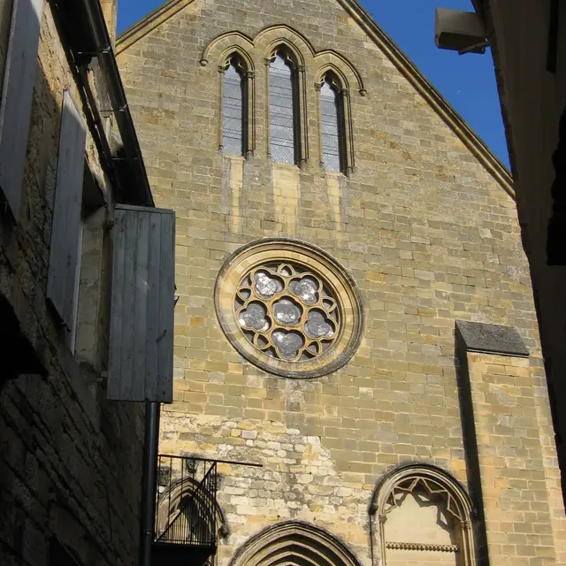 EGLISE ST CYPRIEN