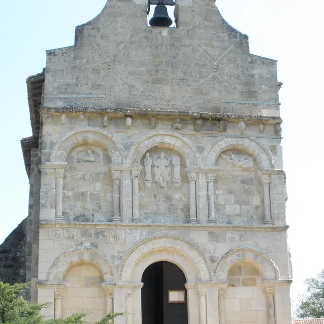 Eglise de Saint Michel de Rivière