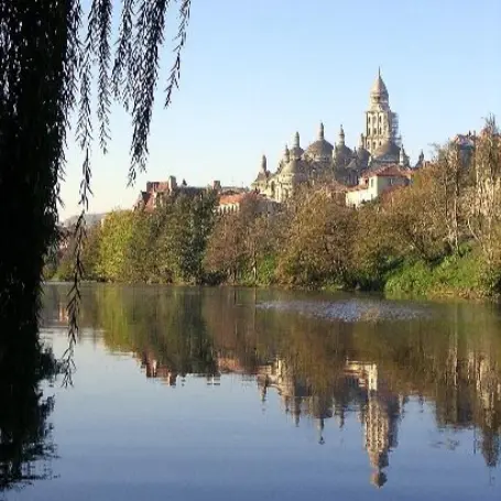 La riviere Isle autour et dans Perigueux