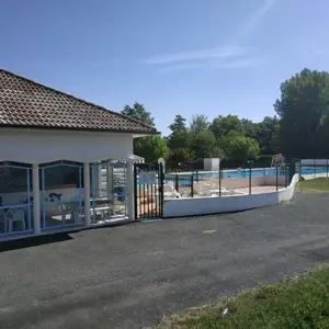 LafeuilladeLarchePiscine