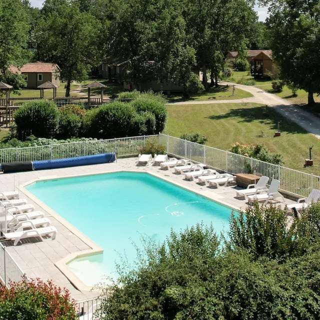 Leschaletsdedordogne01