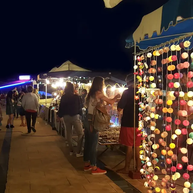 Marché nocturne