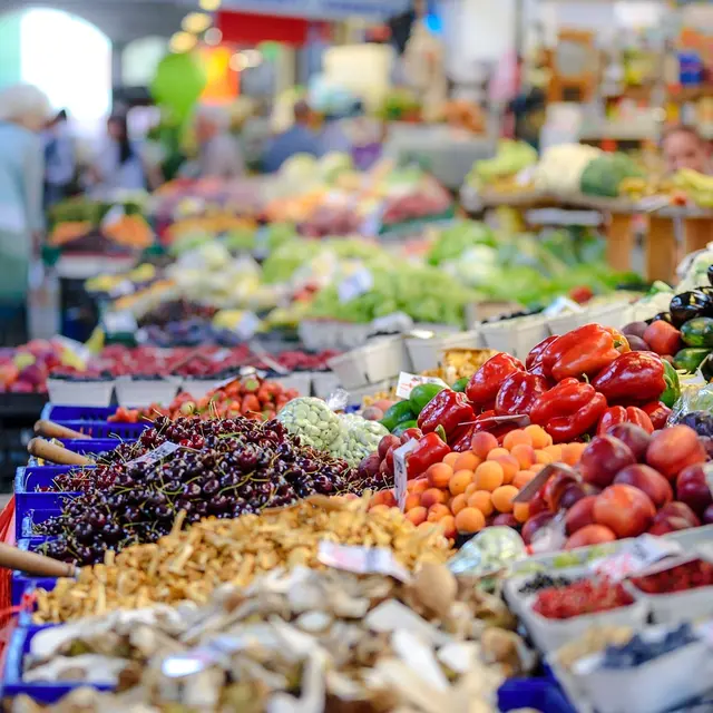 Marché du vendredi à Bessines