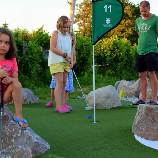 cornille aventure mini-golf
