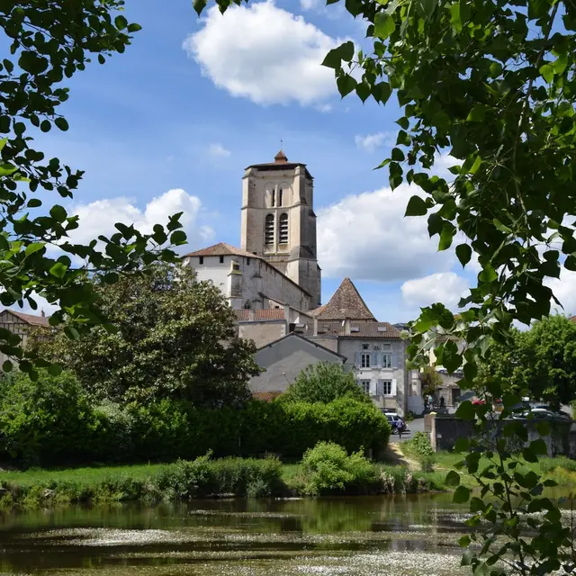 eglise-st-astier-depuis-ilot (3)