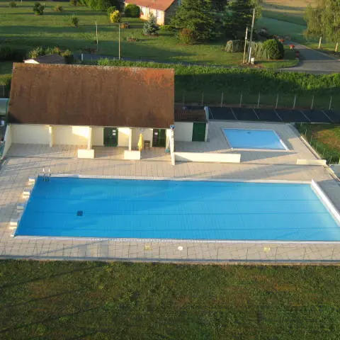 jumilhac-piscine-2