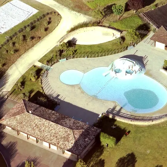 piscine aero belves