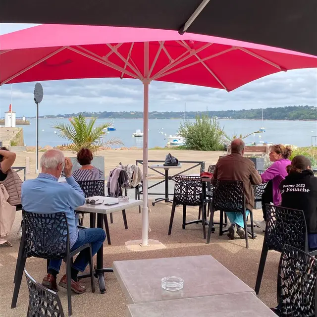 Terrasse de Strojna au Port de plaisance