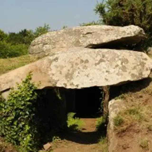 Allée-couverte-graniol-arzon-morbihan-bretagne sud