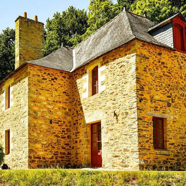 L'ORANGERIE ET L'ERMITAGE