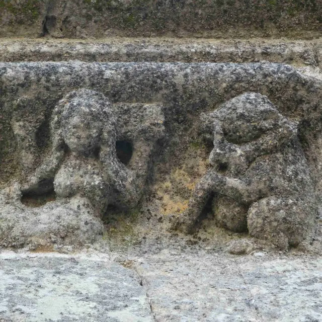 Sirène et cochon au biniou